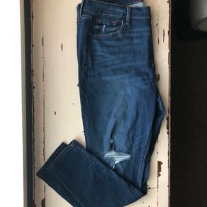 NEW WITH TAGS | Old Navy Mid-Rise Skinny Jeans
